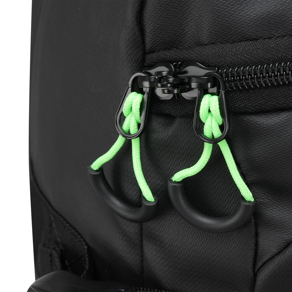 Voyatique Alpine Small 2-Wheeled Duffle