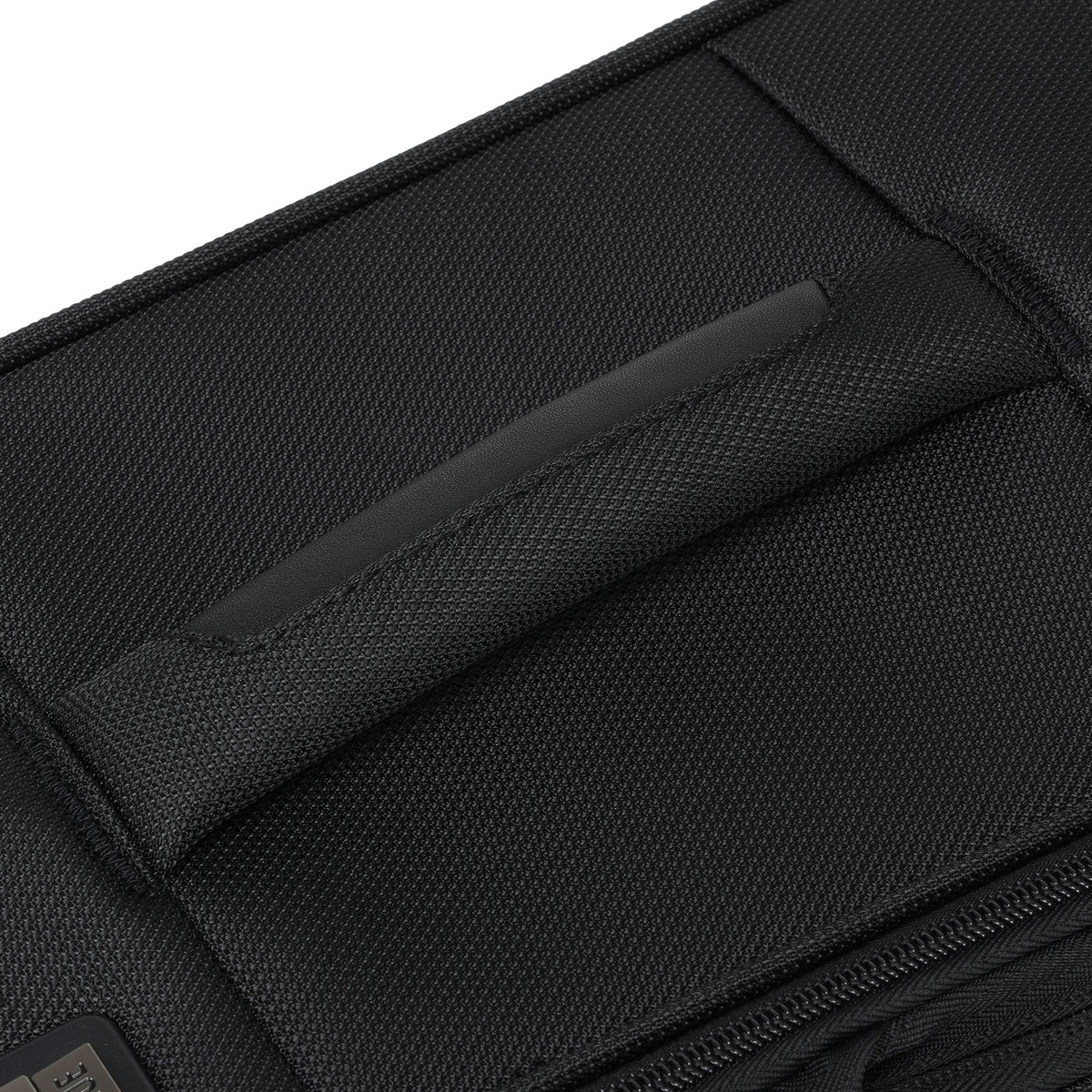 Voyatique Strata Carry-On